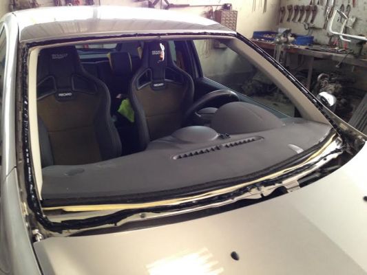 Pare brise, réparation ou remplacement rapide sur Le Neubourg